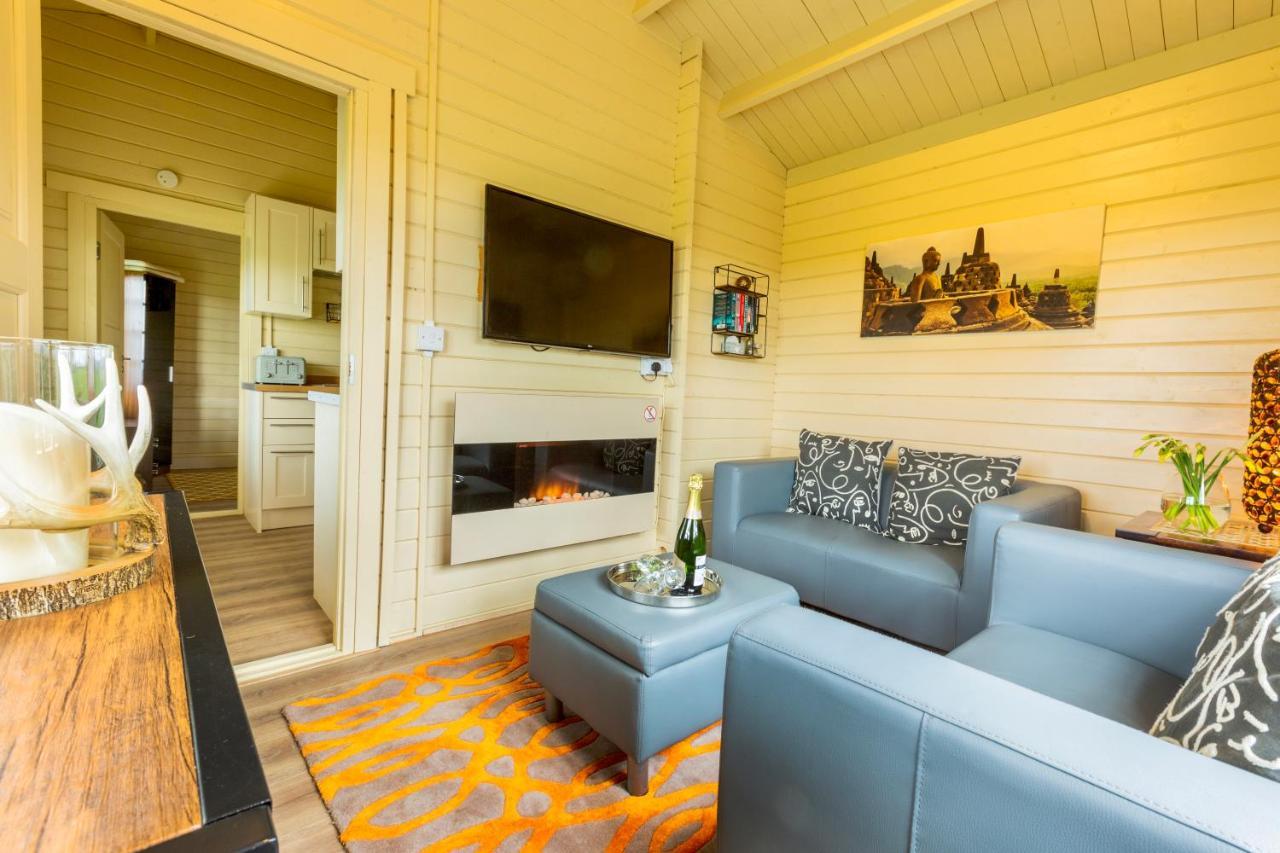 The Retreat Log Cabin Sudbury  Exterior foto
